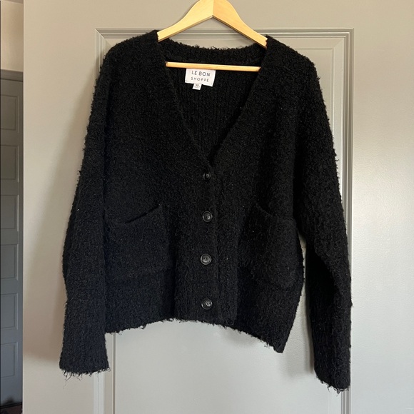 Le Bon Shoppe Cozy Black Women's Cardigan - Picture 1 of 4